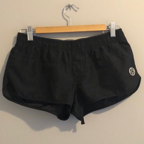 Billabong Pants - 🎉 5/$25 🎉 BILLABONG BLACK SHORTS (M)